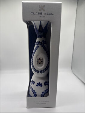 Clase Azul Reposado 750ml Tequila Bottle in Box . Empty Bottle